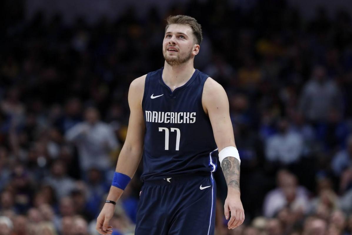 是一位成熟 是一位成熟