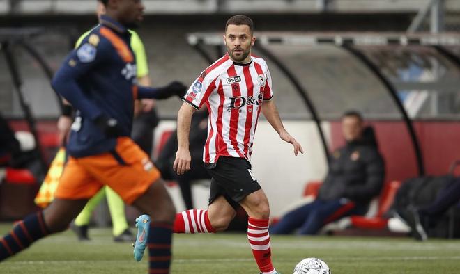 一次射门虽 一次射门虽