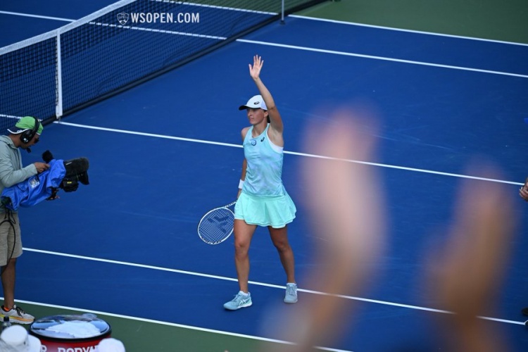 令人震惊的 令人震惊的