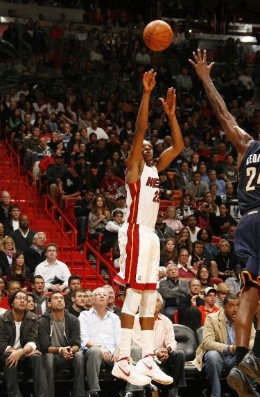 逐渐蚕食着 逐渐蚕食着